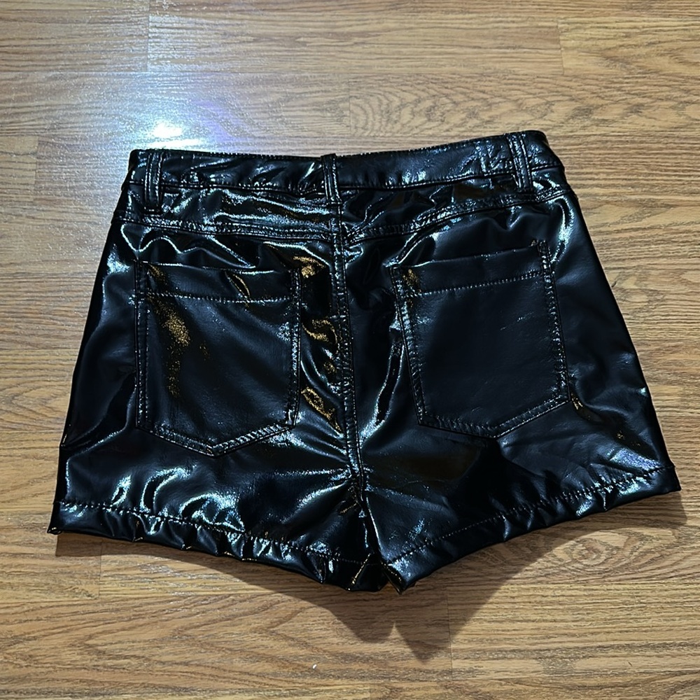 🆕 Tripp NYC High Waisted Vinyl Shorts - Picture 4 of 6
